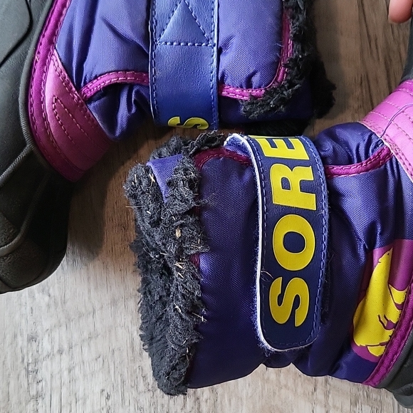 Sorel Boots - Picture 2 of 4